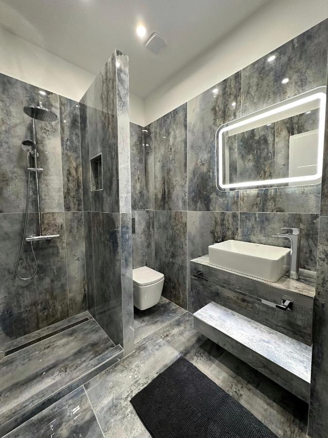 Boutique Luxury Residence บูดาเปสต์ ภายนอก รูปภาพ